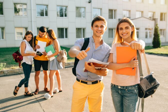 Bourses, aides & prêt étudiant : comment financer ton année ?